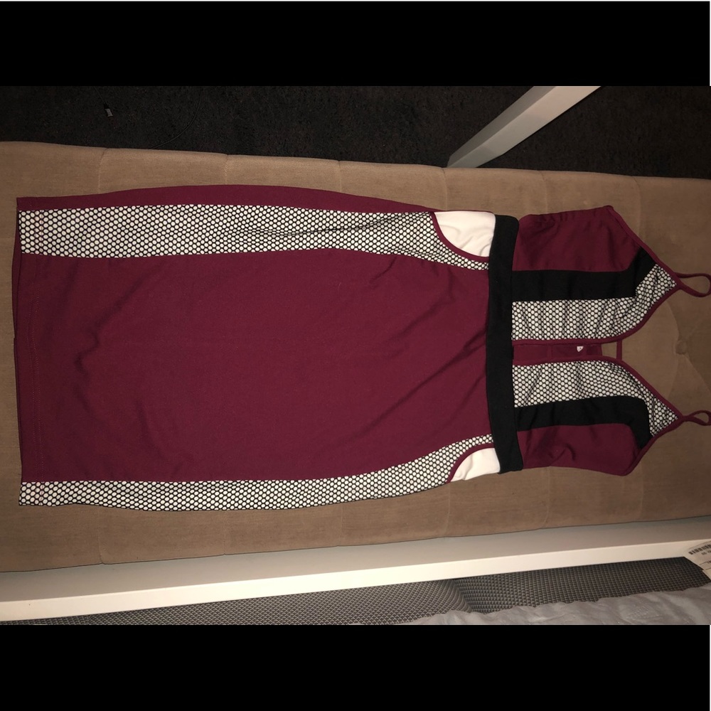 Burgundy color block Midi Dress 🌺💙